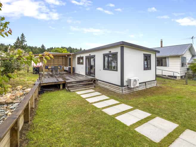 8 Tay Street, Naseby