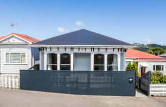 32 Hiropi Street, Newtown