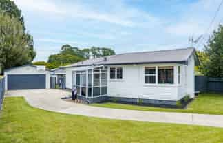 4 Colstone Street, Glenview