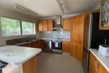 50B Matua Road, Matua