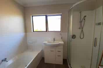 50B Matua Road, Matua