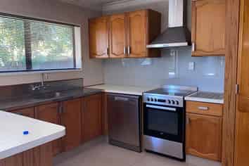 50B Matua Road, Matua