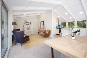 8 Mount Pleasant Road, Aro Valley