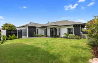 26 Nautilus Drive, Papamoa Beach