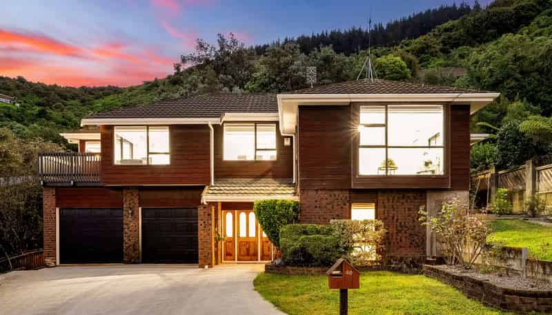 46 Peterhouse Street, Tawa