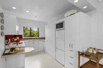 21 Hathaway Avenue, Boulcott