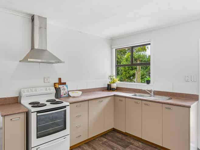 52 Ruahine Street, Paraparaumu