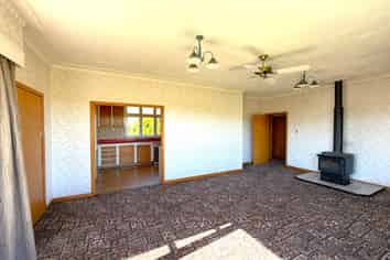 820 Wyndham Valley Road, Glenham