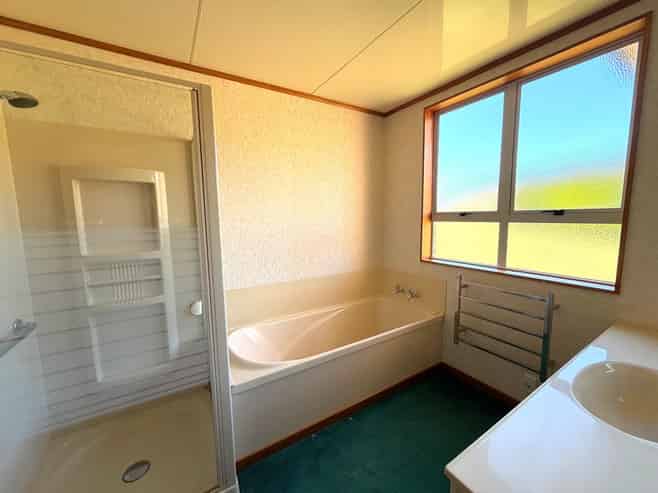 820 Wyndham Valley Road, Glenham