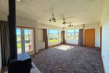 820 Wyndham Valley Road, Glenham