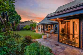 81 Queens Grove, Hutt Central