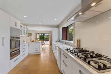 131 Warren Crescent, Hillmorton