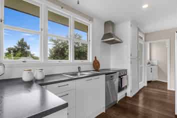 58 Edmund Road, Mangakakahi