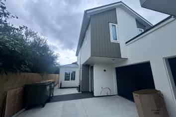 6/61 Waltham Road, Sydenham