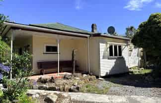  4 Waterloo Street, Taylorville