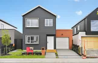 4 Earp Crescent, Chartwell