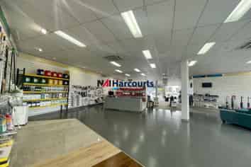 Stand Out Premises - Central North Shore 