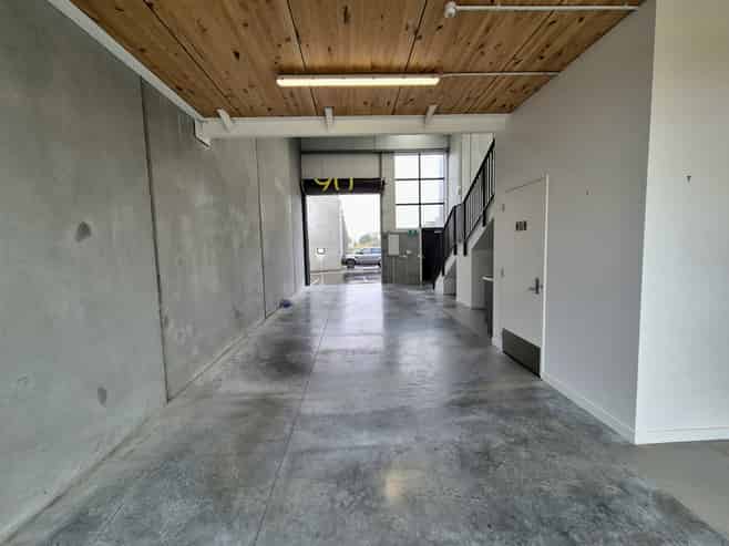 Flexible Westgate road front unit