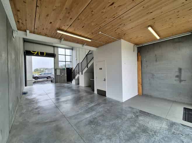 Flexible Westgate road front unit