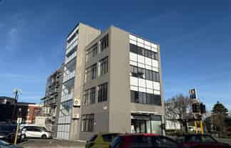 Positioned in the Gateway to the CBD