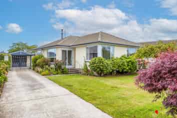 23 Dunstan Crescent, Hornby