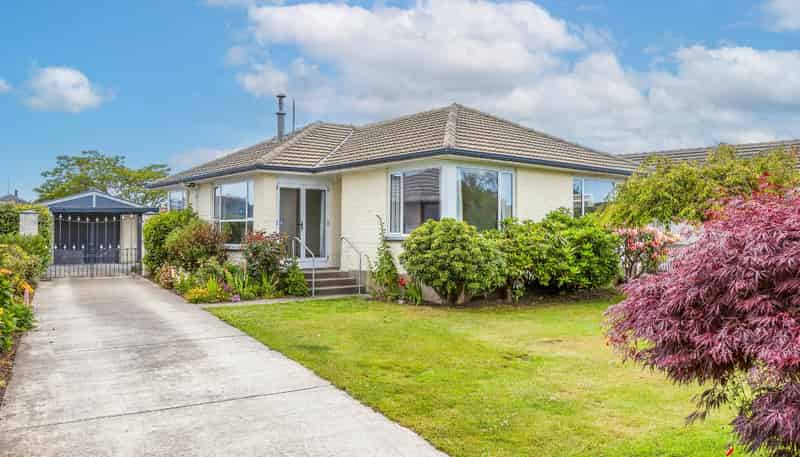 23 Dunstan Crescent, Hornby