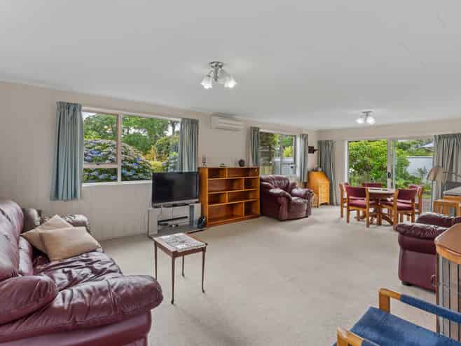 2 Paretai Grove, Waikanae