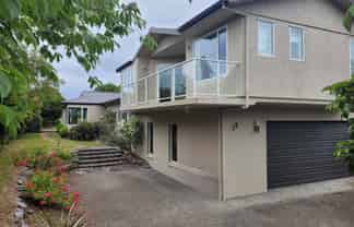 35 View Street, Manapouri