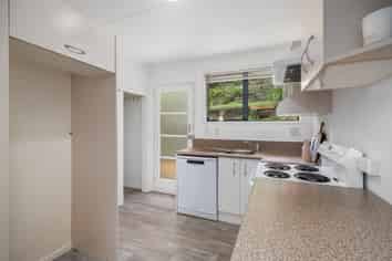 2/14 Doris Gordon Crescent, Crofton Downs