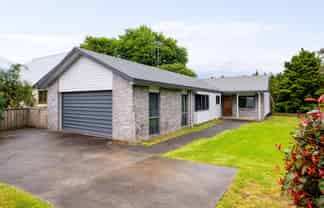 23 Kingsway Crescent, Forest Lake