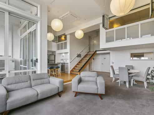 114/107 Thorndon Quay, Thorndon