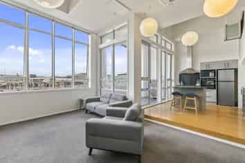 114/107 Thorndon Quay, Pipitea