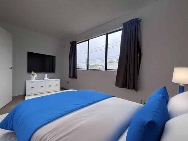 2a/12 Corban Avenue, Henderson