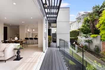 17B St Georges Bay Road, Parnell