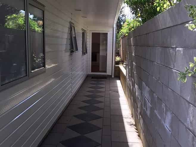 15A Unsworth Drive, Unsworth Heights