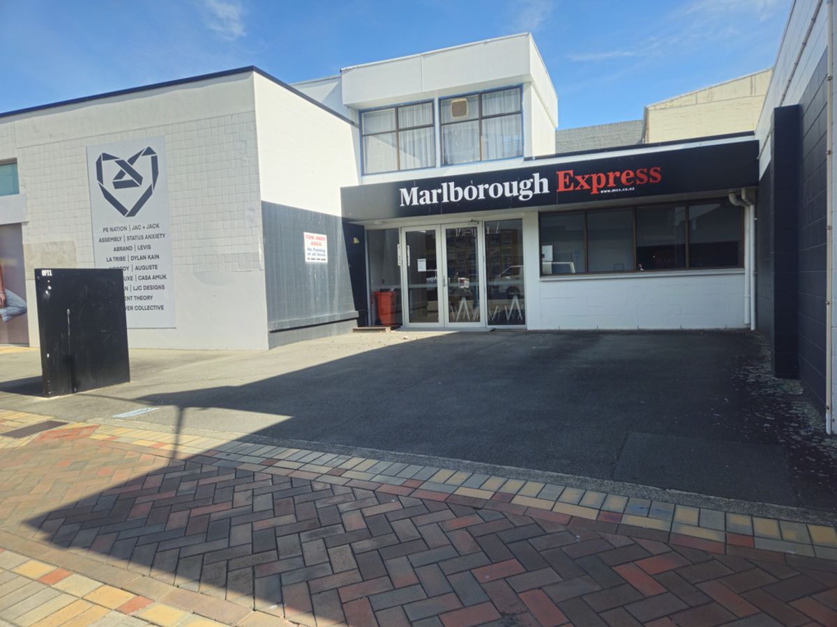 CBD Office | Ground Floor | 3 Car Parks - Widok 3