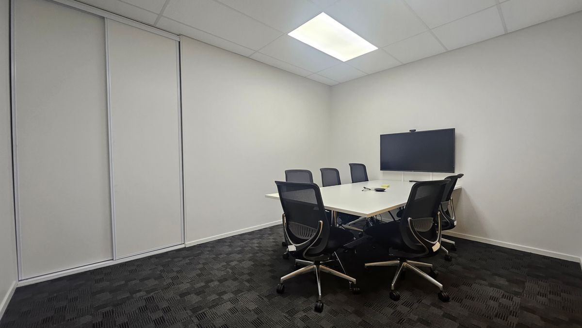CBD Office | Ground Floor | 3 Car Parks - Widok 5