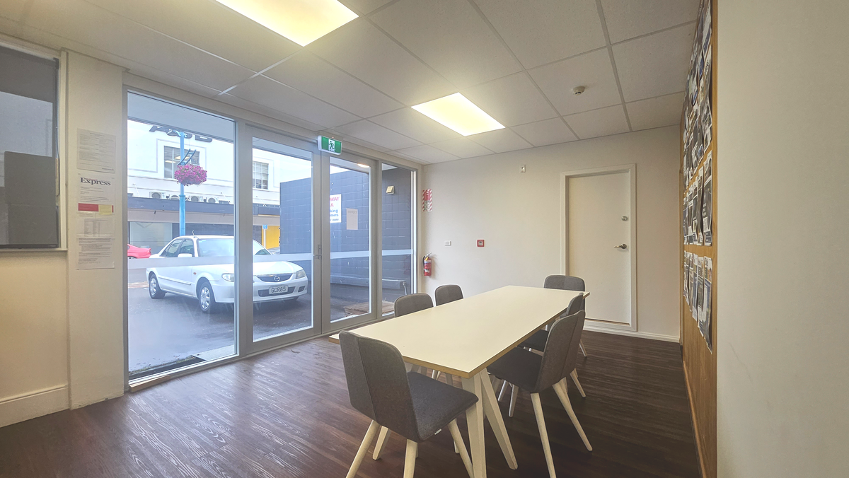 CBD Office | Ground Floor | 3 Car Parks - Widok 4