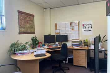 Functional large scale office