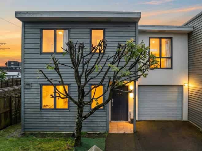 28 Saintly Lane, Avondale