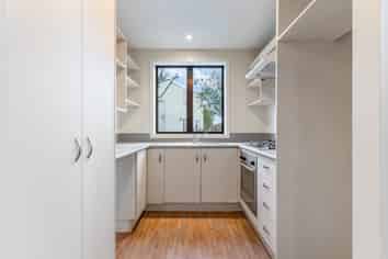 28 Saintly Lane, Avondale