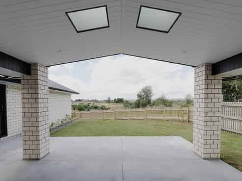 19B Silverwood Lane, Leamington