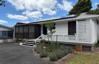 8 Margaret Street, Mangawhai Heads