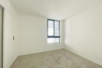 Flat Bush-Brand new Terrace House – další