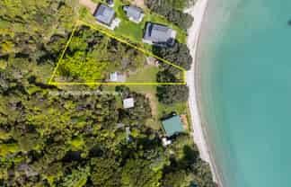 117 Hunterville Road, Waiheke Island
