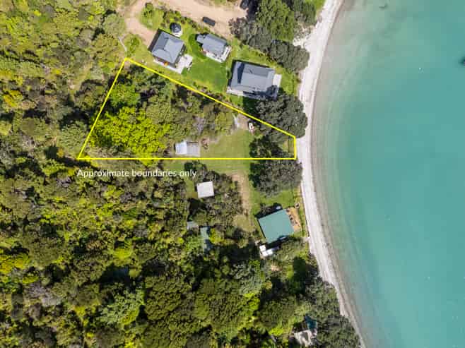 117 Hunterville Road, Waiheke Island