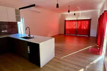 52 Aspiring Avenue, Flat Bush