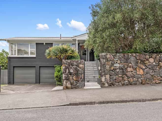 100  Riddell Road, Glendowie