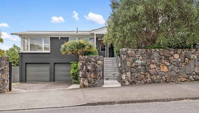 100  Riddell Road, Glendowie