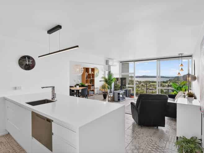 3/160 Kepa Road, Orakei